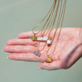 Selenit Rohstein Kette Gold