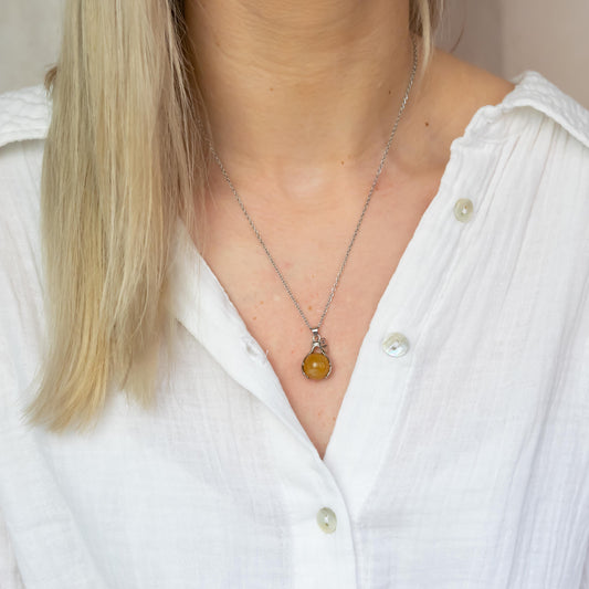 Yellow Jade Embrace Necklace Silver