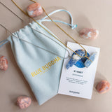 Kyaniet ruwe steen ketting goud