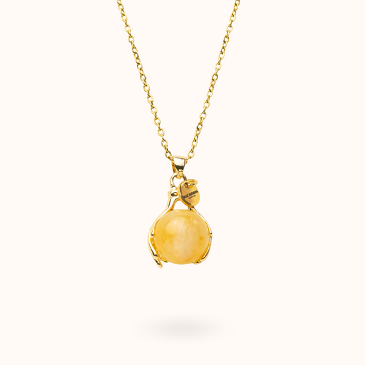 Yellow Jade Embrace Necklace Gold