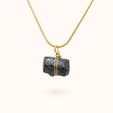 Schwarze Turmalin Rohstein Halskette Gold