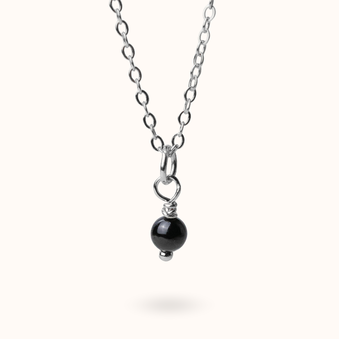 Fine Line Necklace Onyx Ball Silver