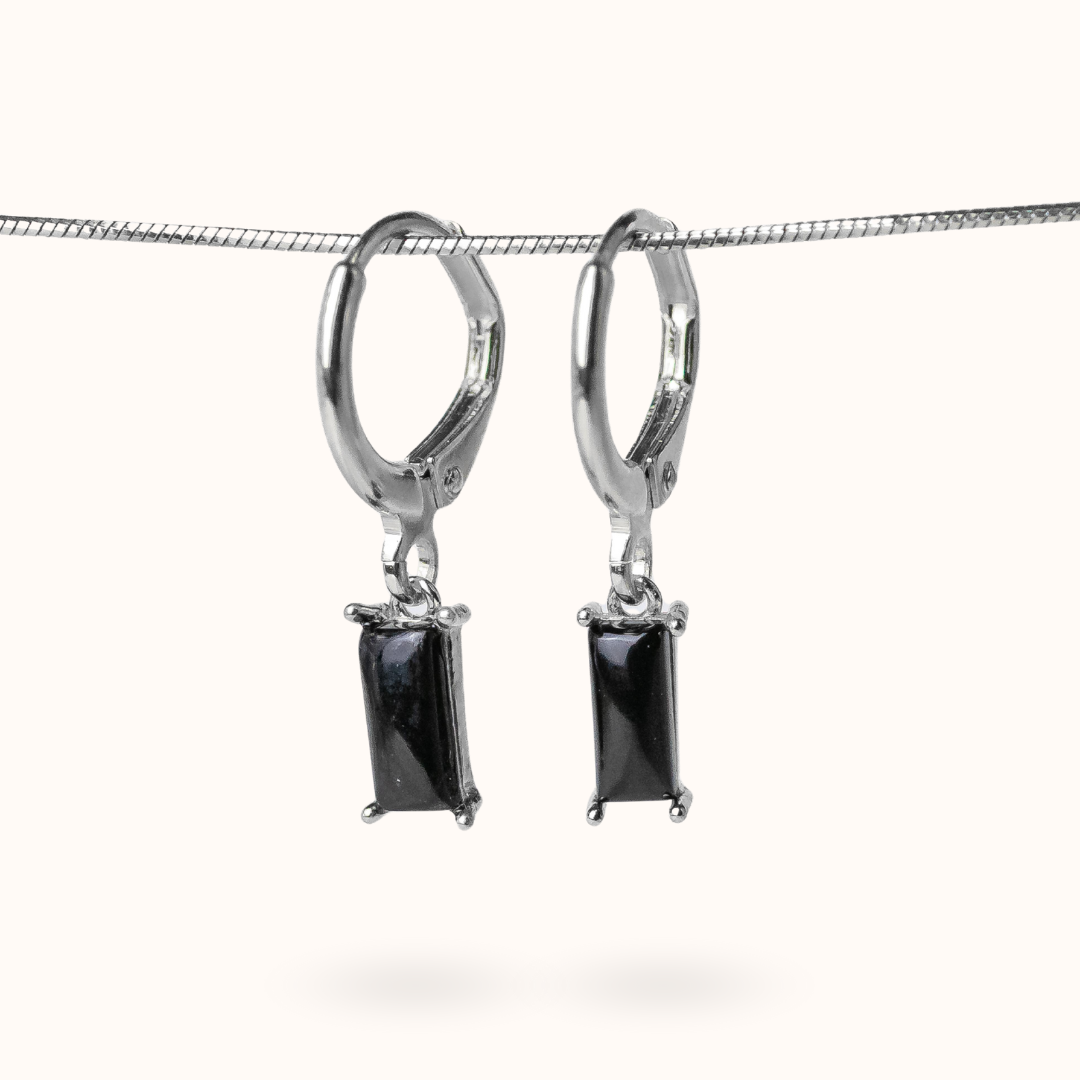 Fine Line Earrings Onyx Rectangle Silver