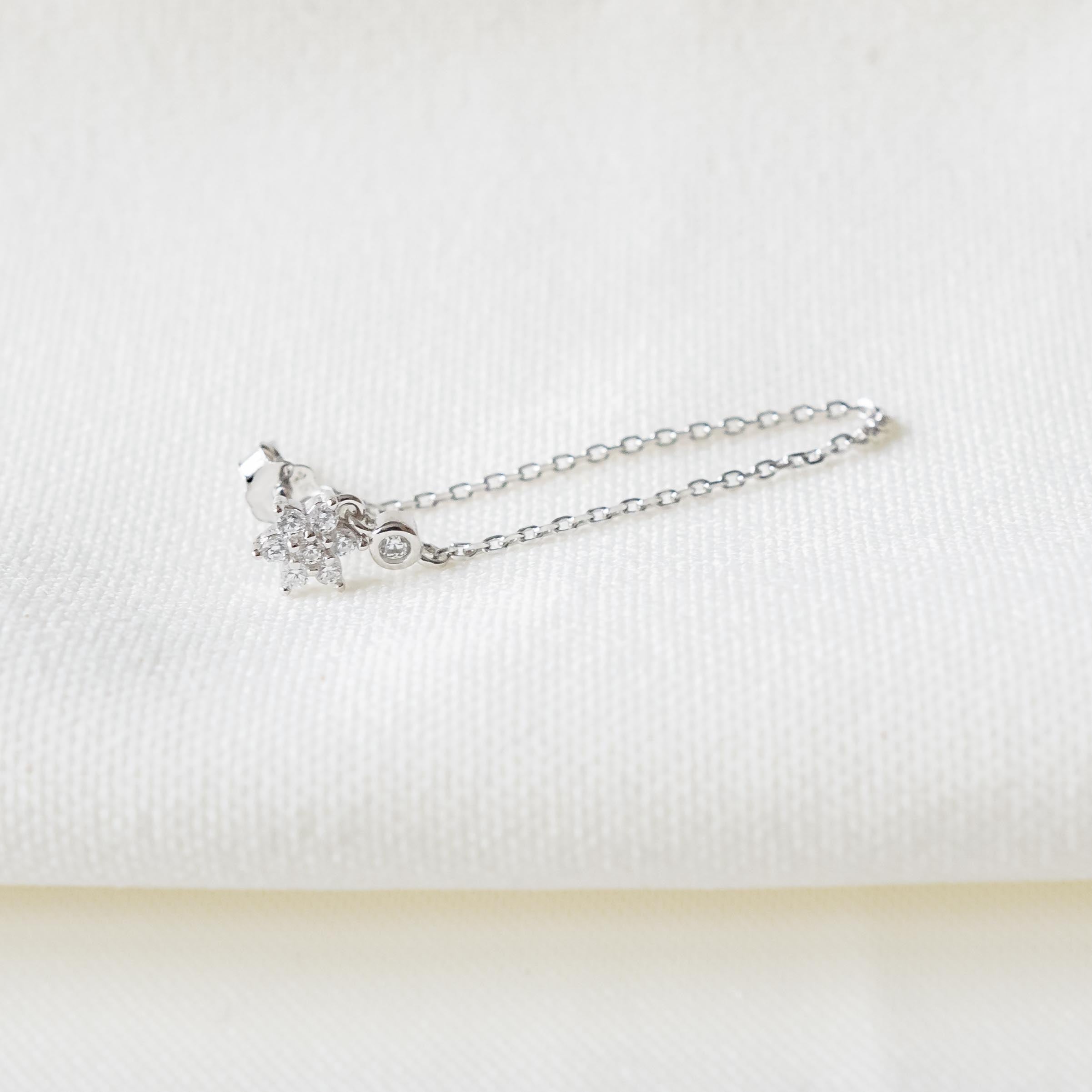 Flower Chain Stud