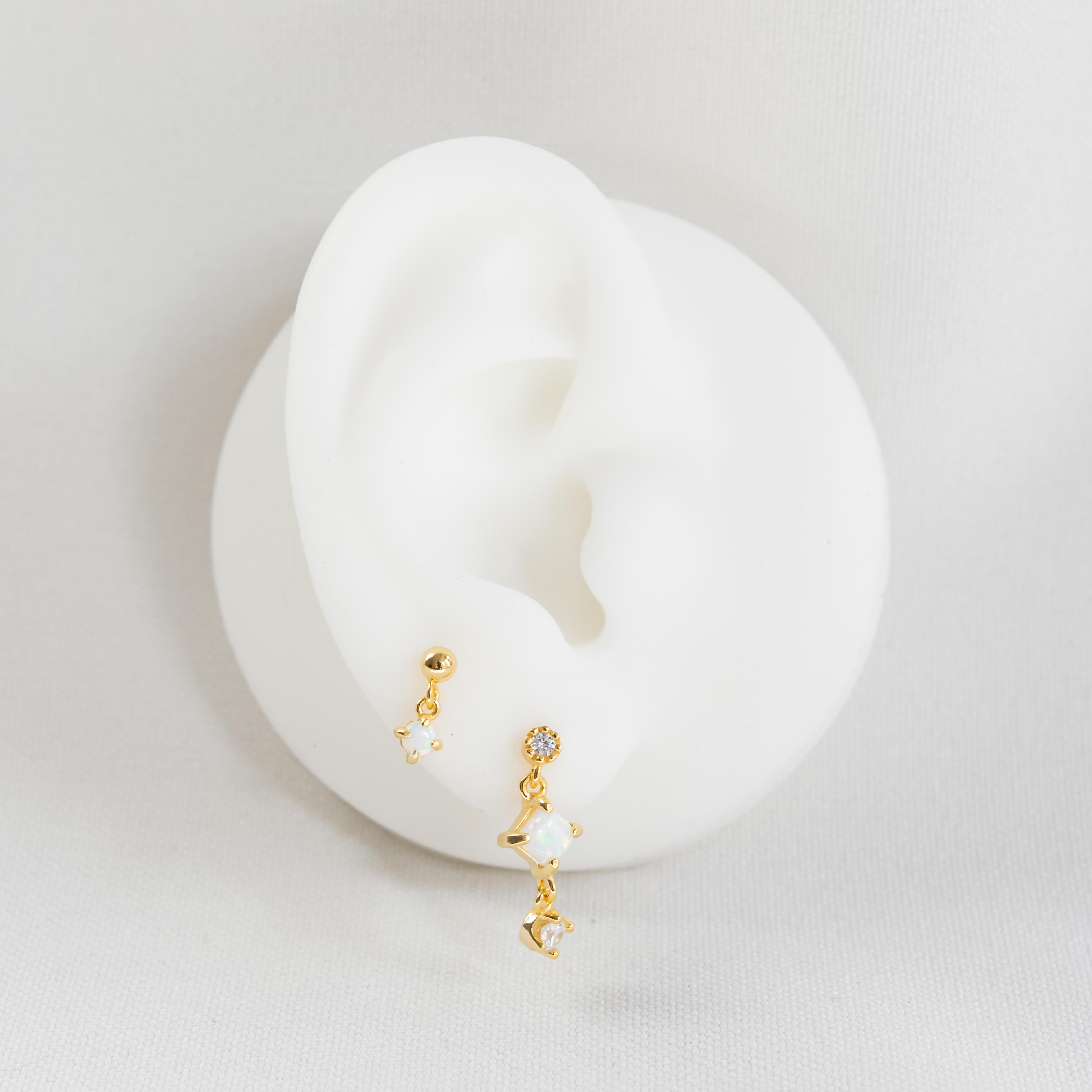 Opal Ball Stud Gold